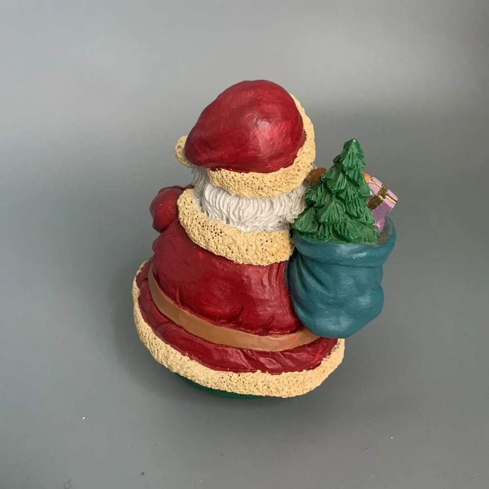 Russ Berrie United States Santa Around the World Figurine 14097 Resin 3.5 inch